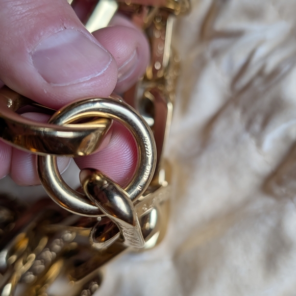 Louis Vuitton Gold Chain Necklace! - Picture 9 of 9